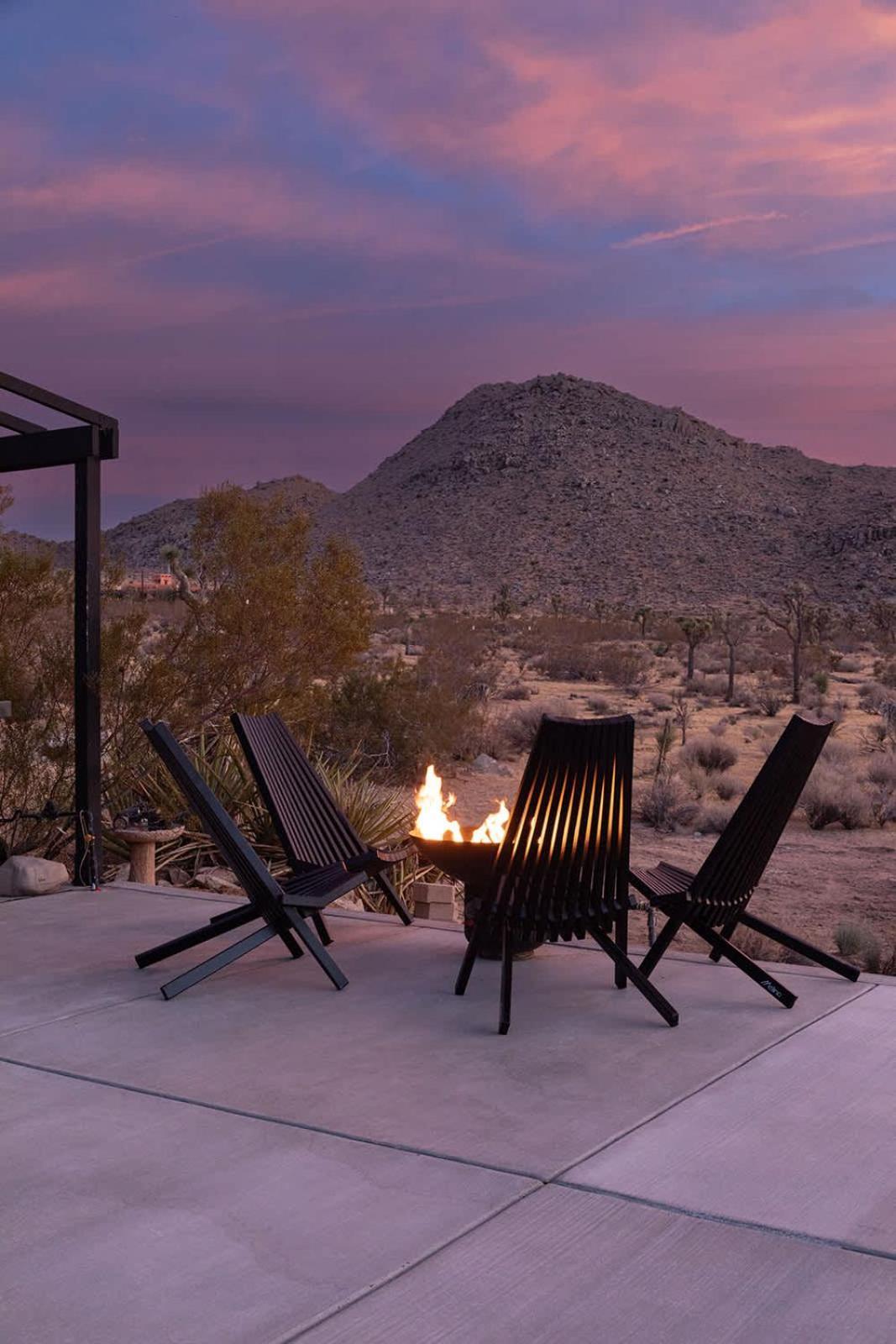 Sacred Haven L Cabin W Cowboy Pool At Park Entrance Joshua Tree Exterior foto